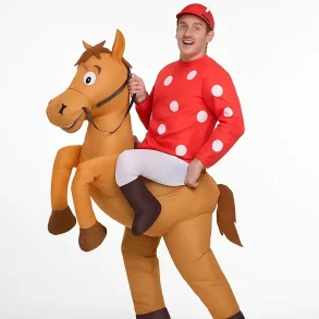 Jockey p� en hest kostume